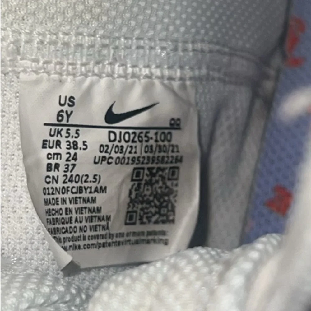 Nike Blazer Mid 77 SE GS White‎ Magic Ember DJ0265-100 Size 6 youth 7.5 women